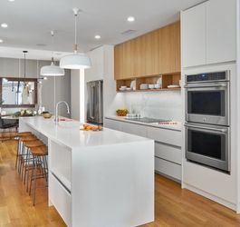 Custom Kitchen Cabinets
