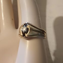 Vintage Solid 14k Gold Ring