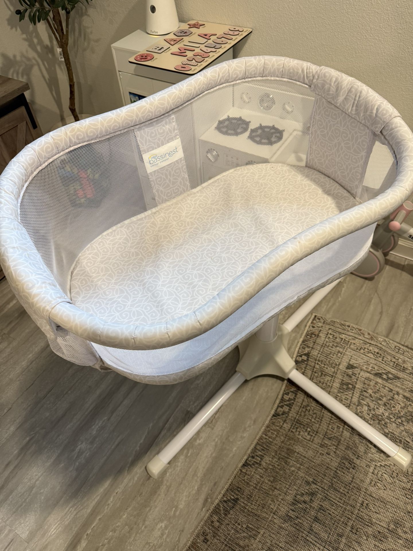 Halo Swivel Sleeper Bassinest