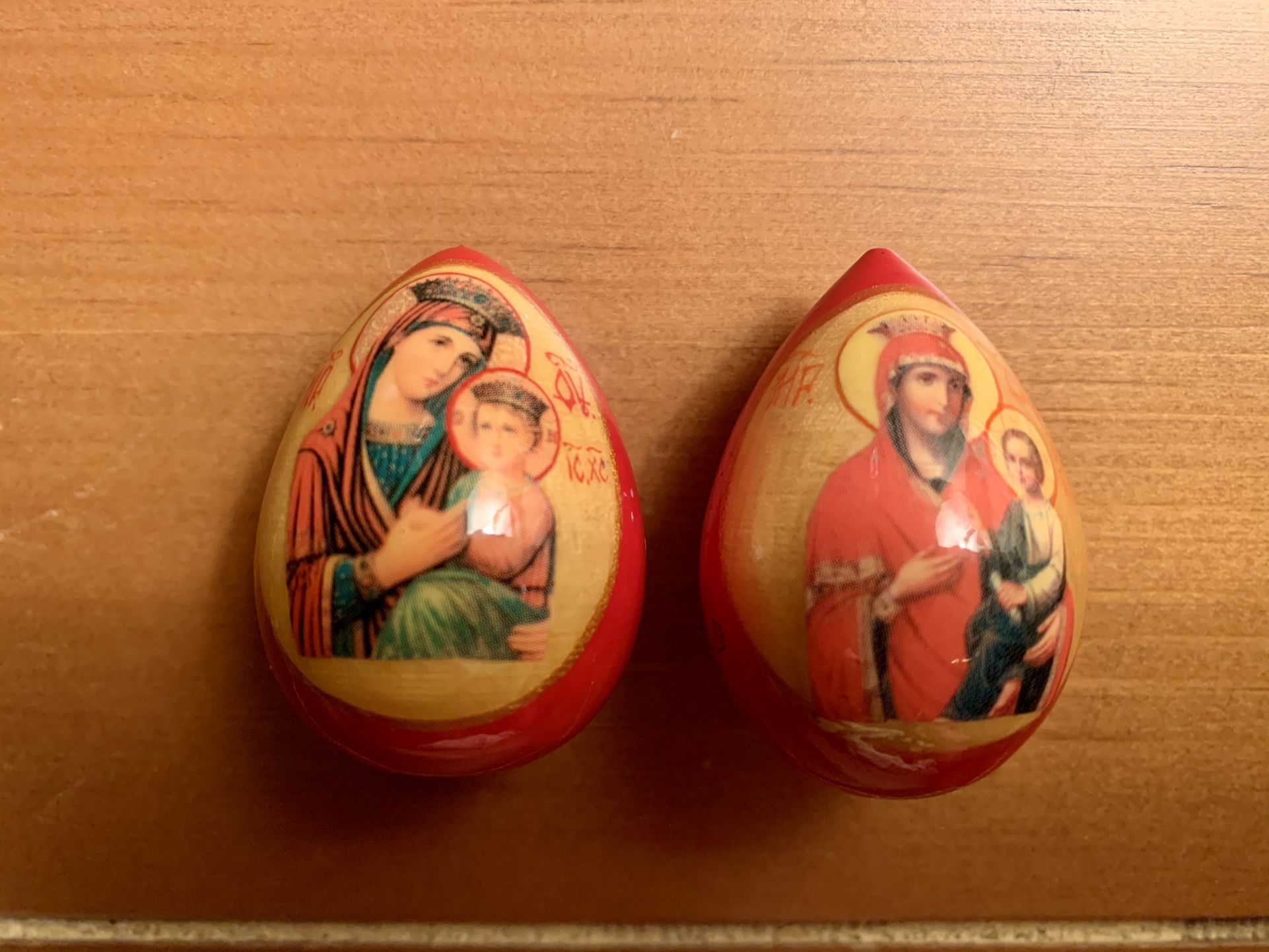 Preowned set of two religious eggs