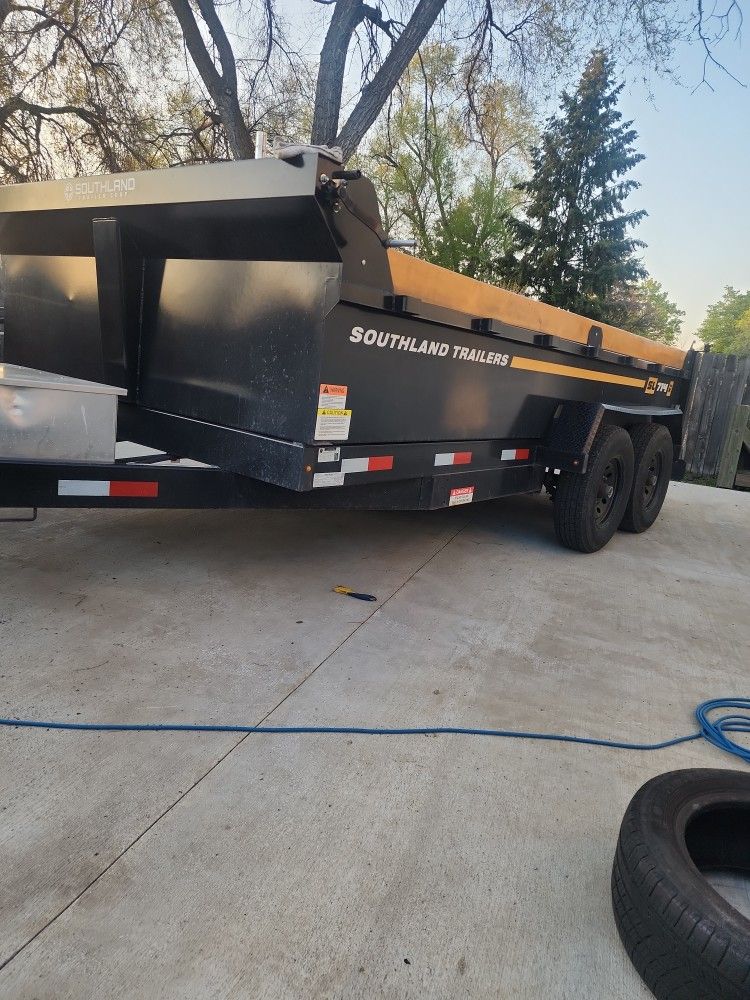 Lightly Used Dump Trailer 14k 14 Foot Hydraulic Dump