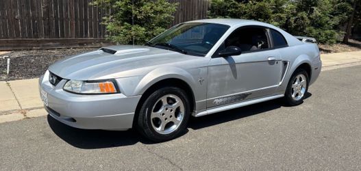 2003 Ford Mustang