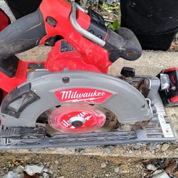 Milwaukee Fuel Brushless Circular Saw And Additions