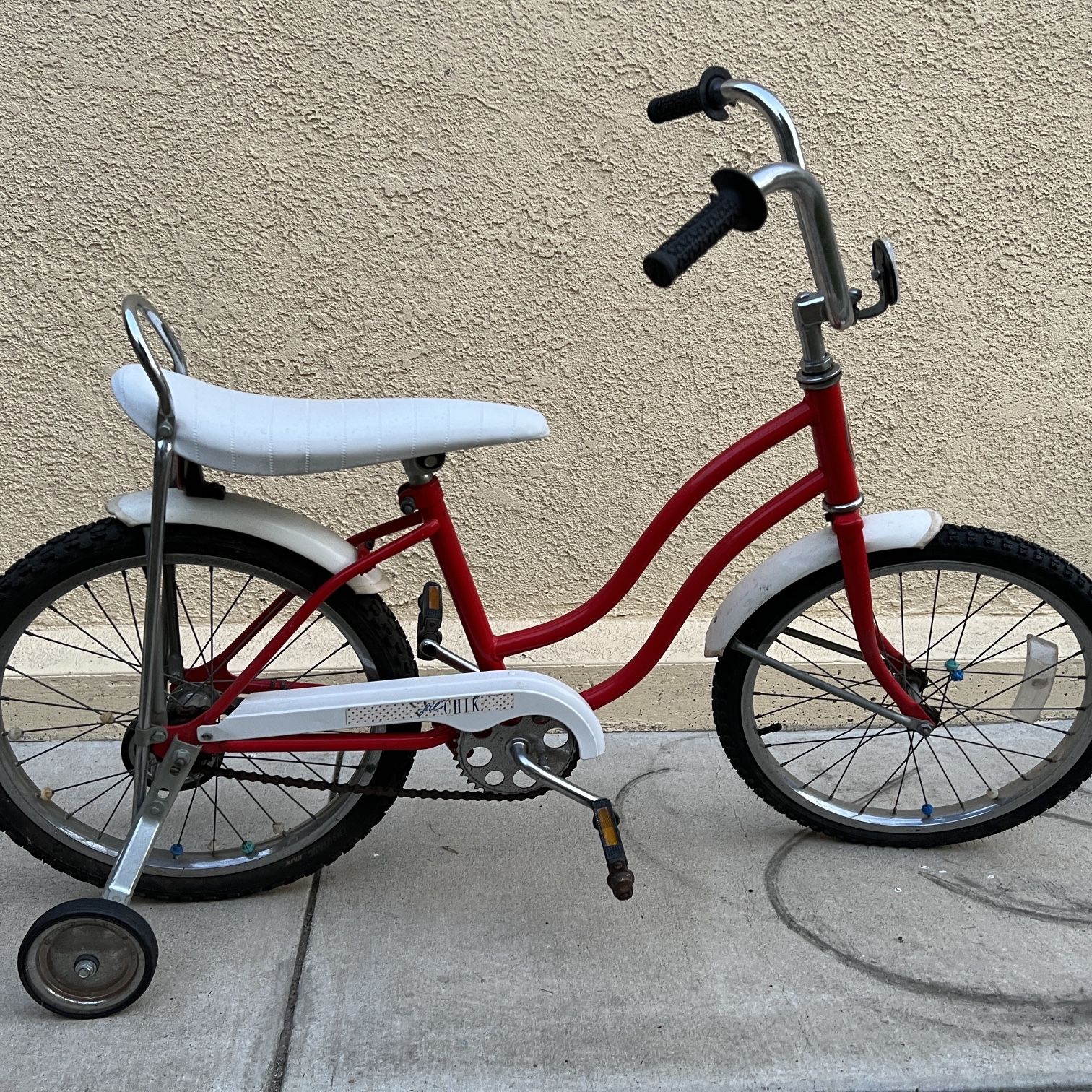 Vintage Red “ Lil Chik “ Schwinn Girls Bike Bicycle for Sale in