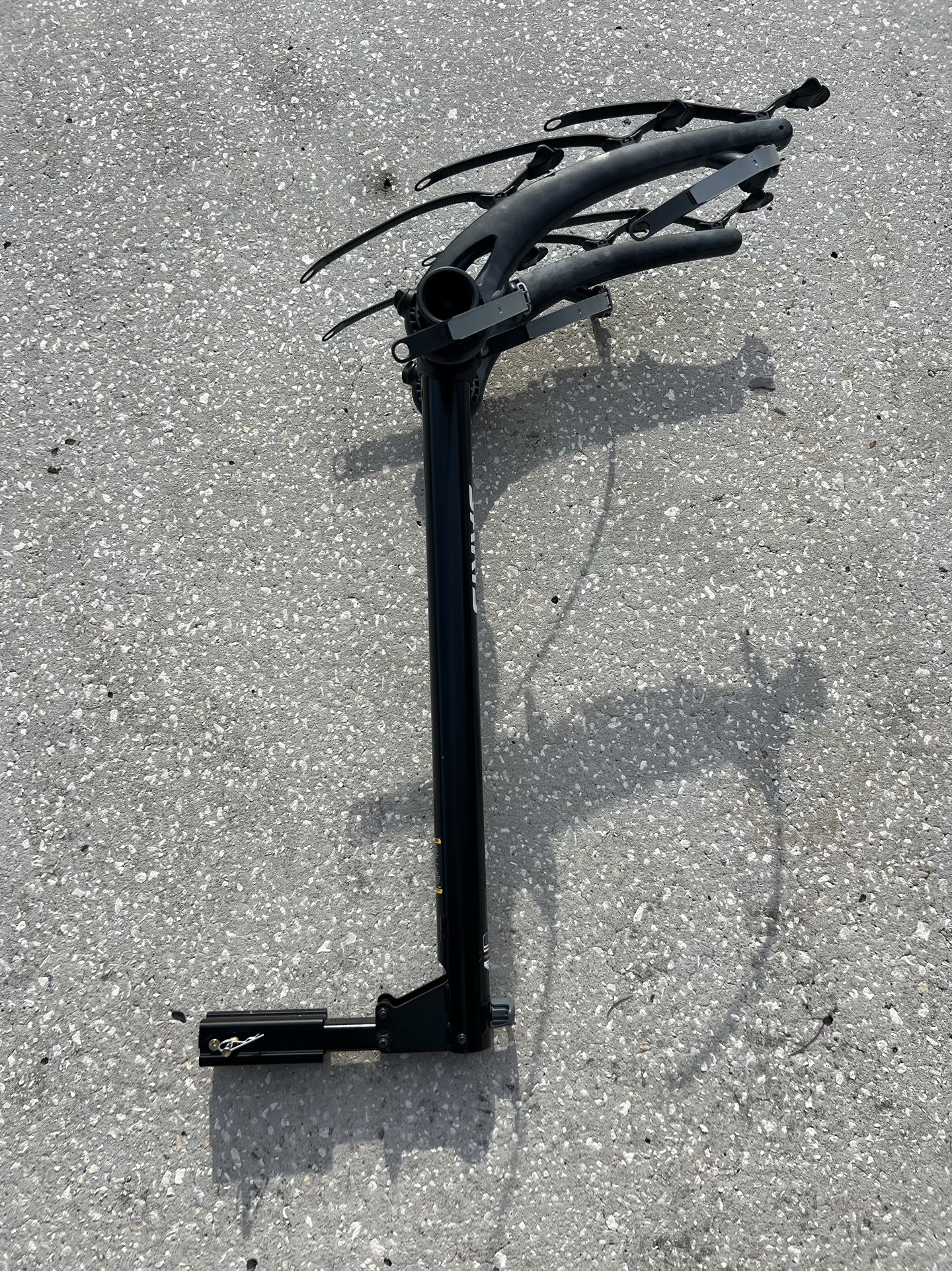 SARIS BONES 3 BIKE HITCH RACK WITH EASY FOLD DESIGN AND TILTING BASE