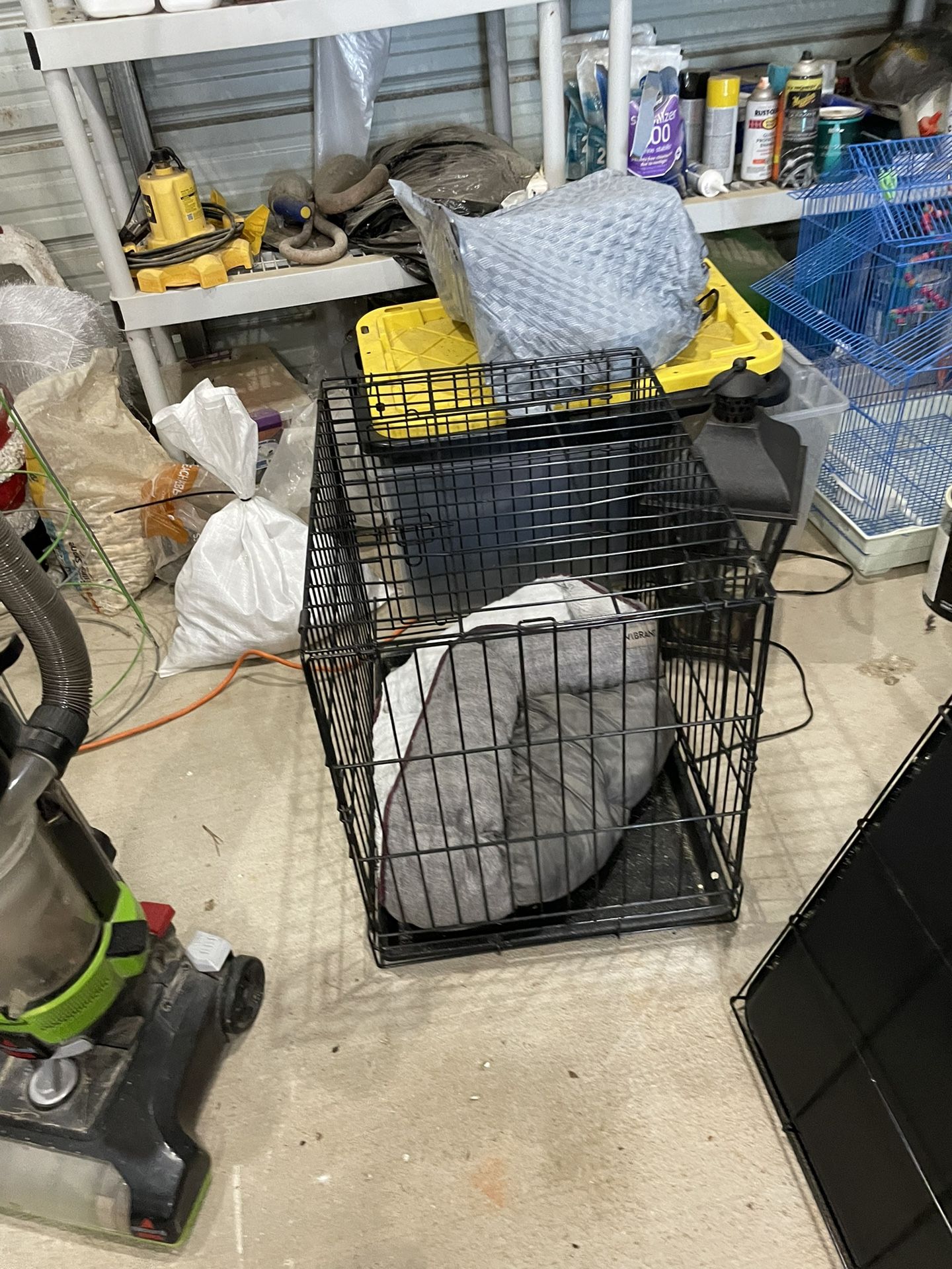 2 Small Dog Creates.