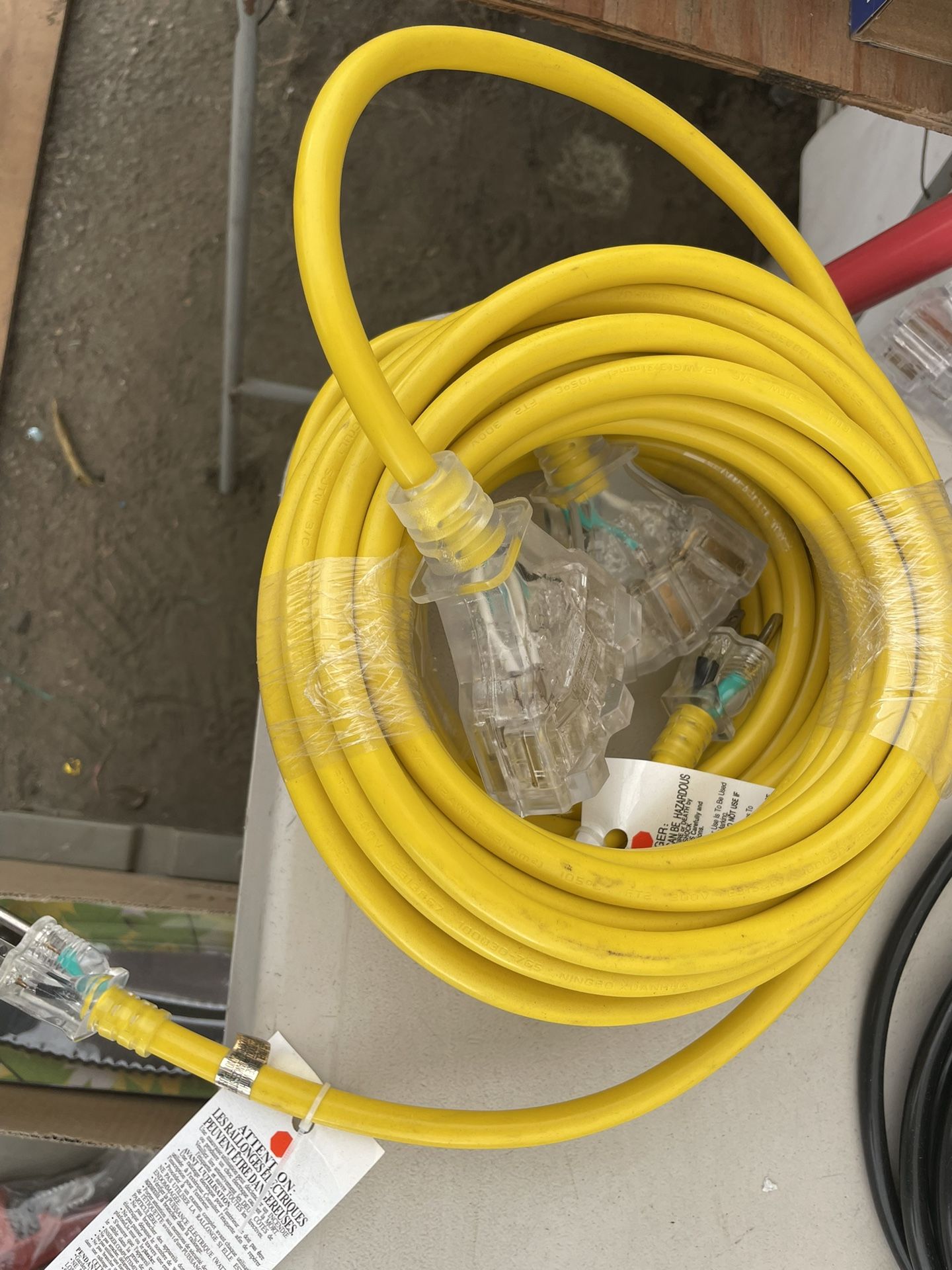 Extensión Cord 25ft 12/3 Guage.