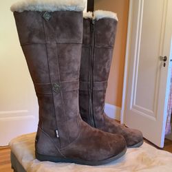 Bearpaw Boots Size 6