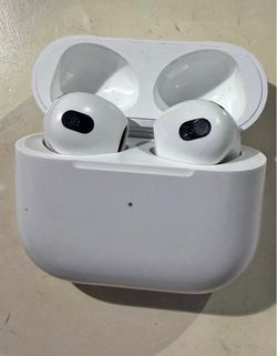 AirPods 4