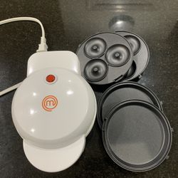 Master Chef 3 in 1 Breakfast Maker With Removable Plate, Waffle, Donuts Maker