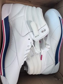 Women's shoes Reebok size 7