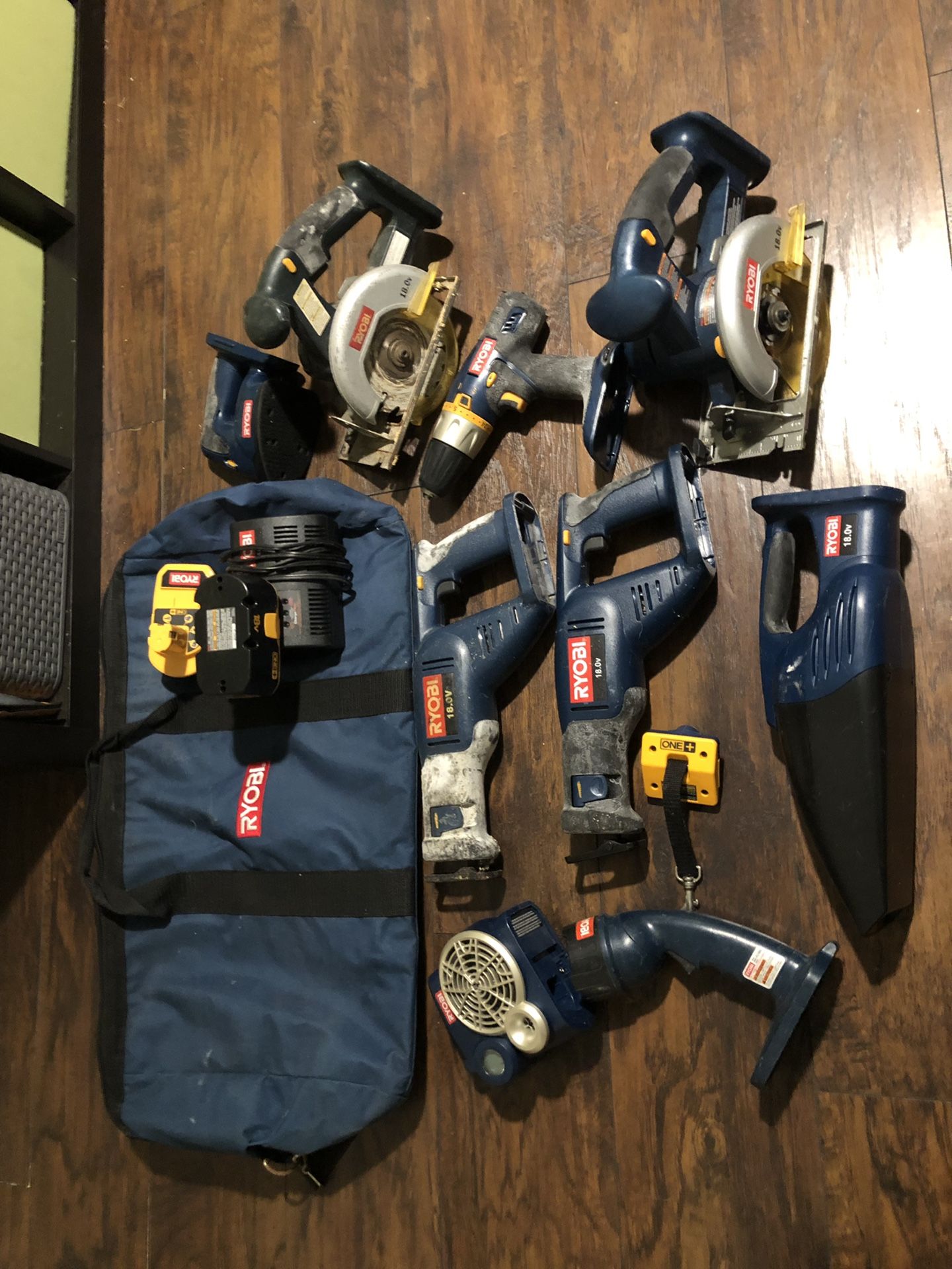 Ryobi battery power tools set