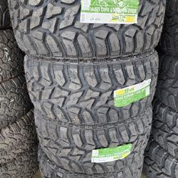 33x12.50r22LT Marca TBBTIRES Nuevas Con 50 Mil Millas De Garantía Las 4