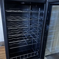 Wine refridgerator  - Vinotemp  34 Bottle $100 OBO