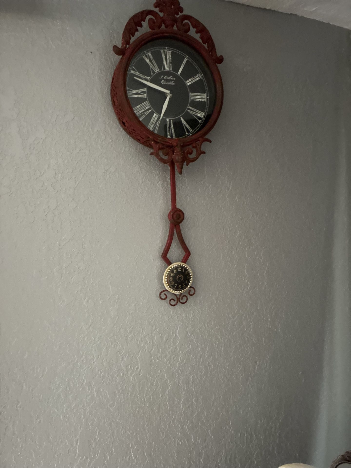 Decorative regulator clock
