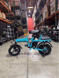 Folding electric scooter
