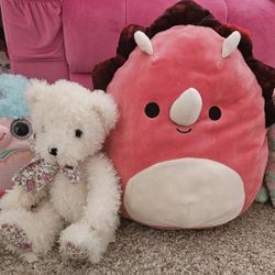 Lot Of Stuffed Animals