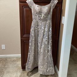 Formal Dress - Size 8