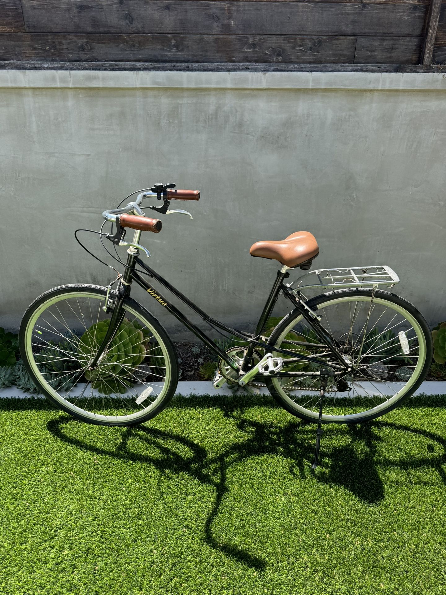 Virtue Bicycle / City Bike Step Through