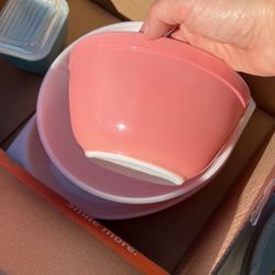 Pyrex Pink 402