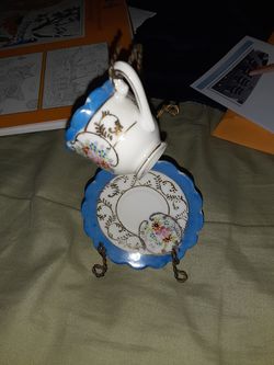 Tiny cup and plate