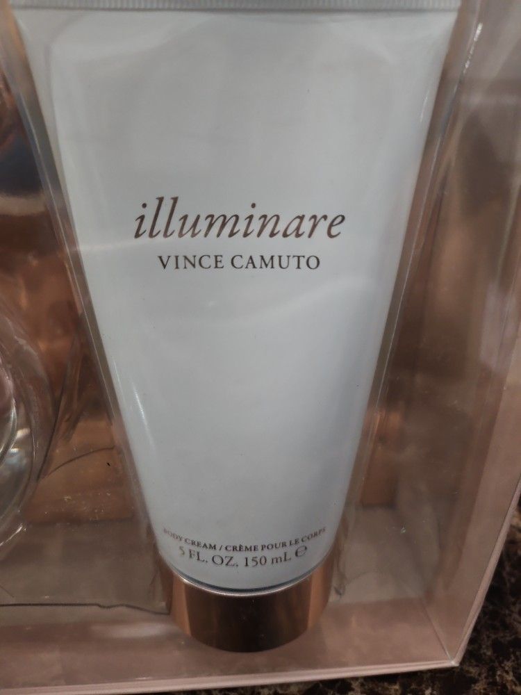 ILLUMINARE VINCE CAMUTO