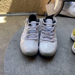 Jordan 11 Legend Blue