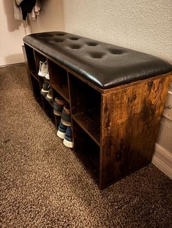 Shoe rack with bench