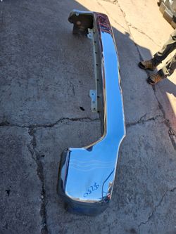 Chevy silverado 2500 front bumper oem