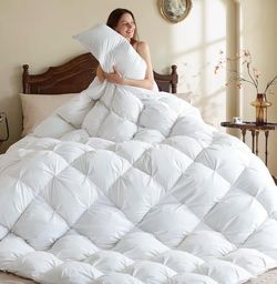 KAKABELL Pinch Pleat Goose Down Feathers Fiber Comforter Twin Size All Season-Ultra Soft and Cozy Noiseless Duvet Insert with Egyptian Cotton Blend Co