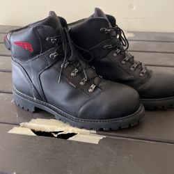 Red Wings Boots 