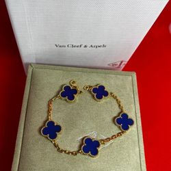 Van Cleef & Arpels Gold Necklace