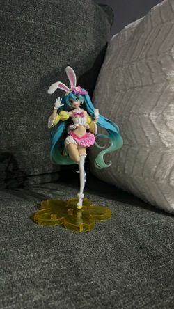 Easter Spring Hatsune Miku Figure