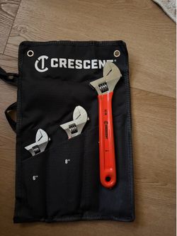 Crescent wrench set