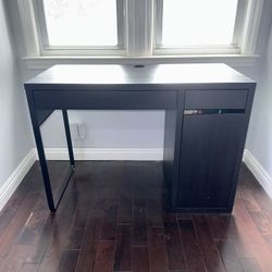 IKEA Micke Desk