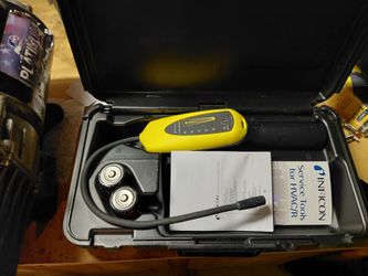 Refrigerant Leak Detector & 6 CFM VACUUM PUMP