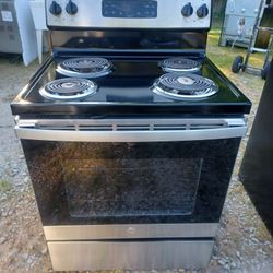 Stainless GE Stove 