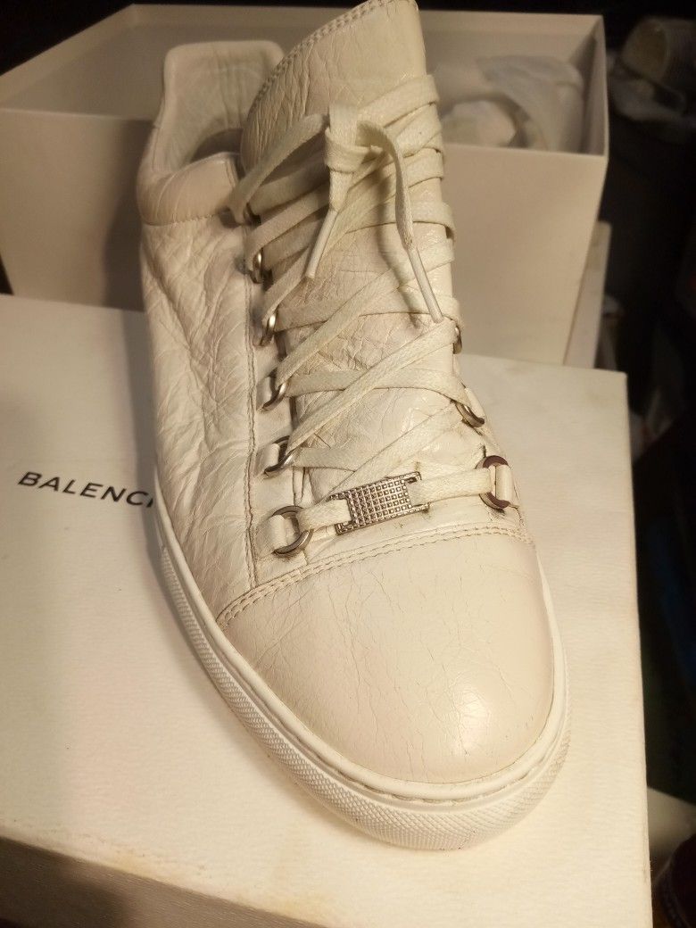 BALENCIAGA PELLE S. GOMM ARENA OPAQUE SNEAKER for Sale in Fairburn GA OfferUp