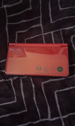 Nintendo Dsi xl mario 25th anniversary