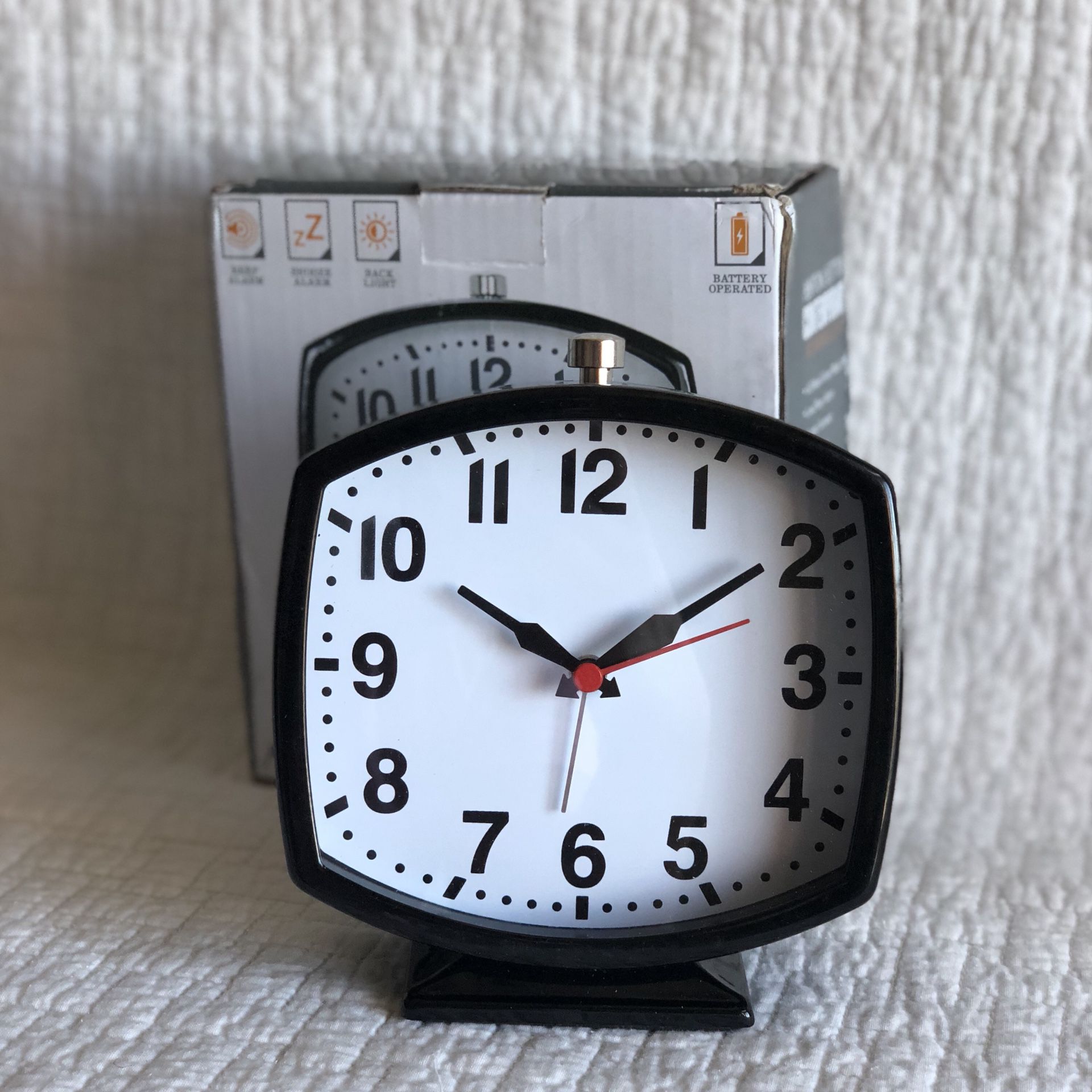 Metal analog alarm clock