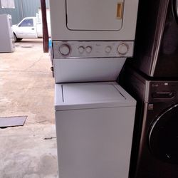 Whirlpool Stackable Electric Color White