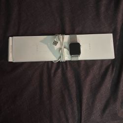 Series 5 Apple Watch With Additional Wristbands 