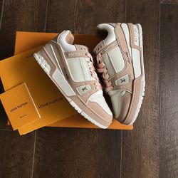 Women Lv Trainers 