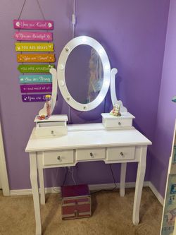 Kids room dresser