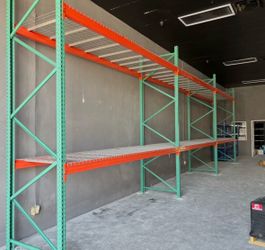 16FT Pallet Rack Complete Bay used