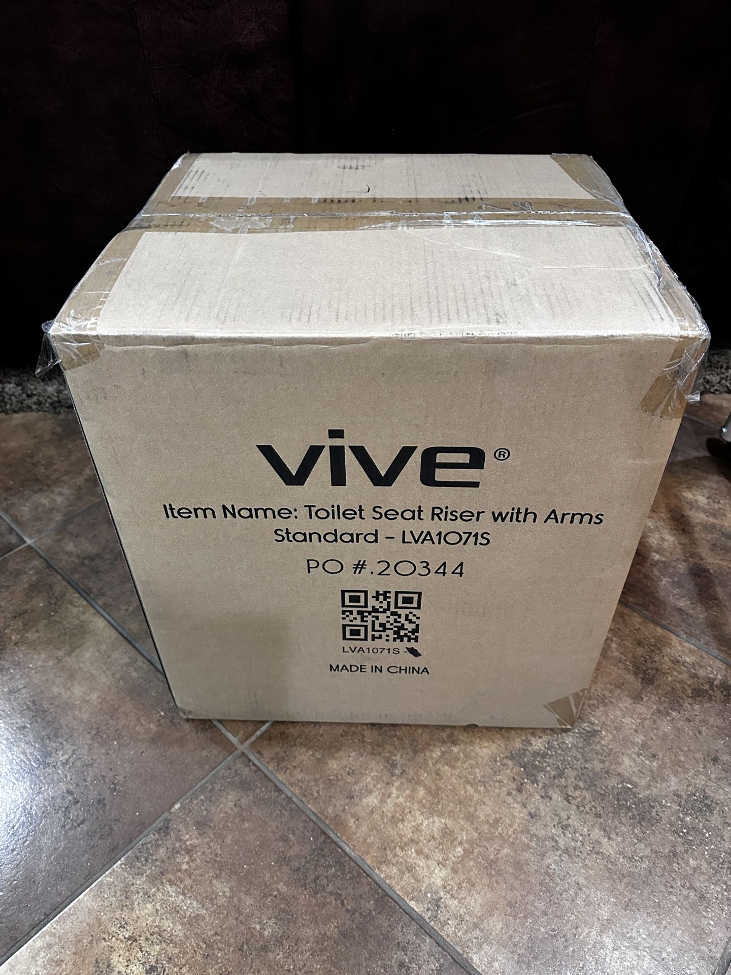 Standard/rounded Toilet Seat Never Opened