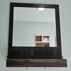 Entry mirror with shelf 
