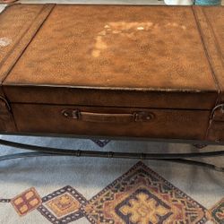 Coffee Table - Suitcase Style 
