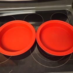 Set of 2 Red KitchenAid Silicone Cake Pans 9 Inch Round Very Nice