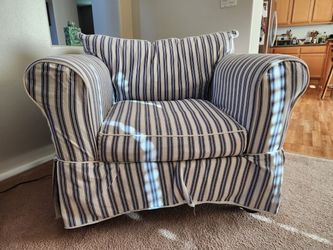 Over size accent chair
